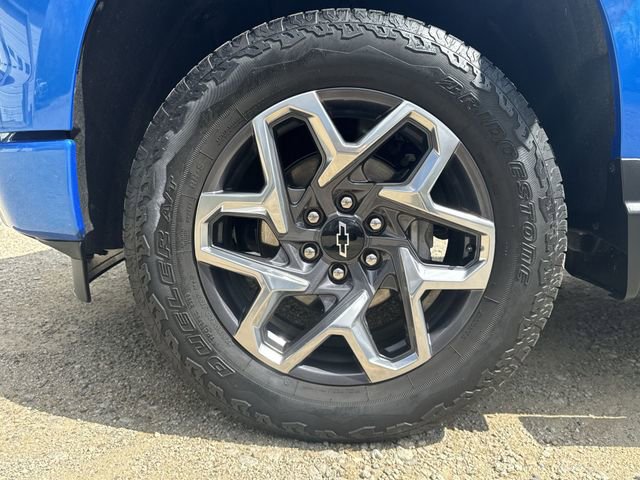Certified 2025 Chevrolet Silverado 1500 Custom AWD/4WD image 34
