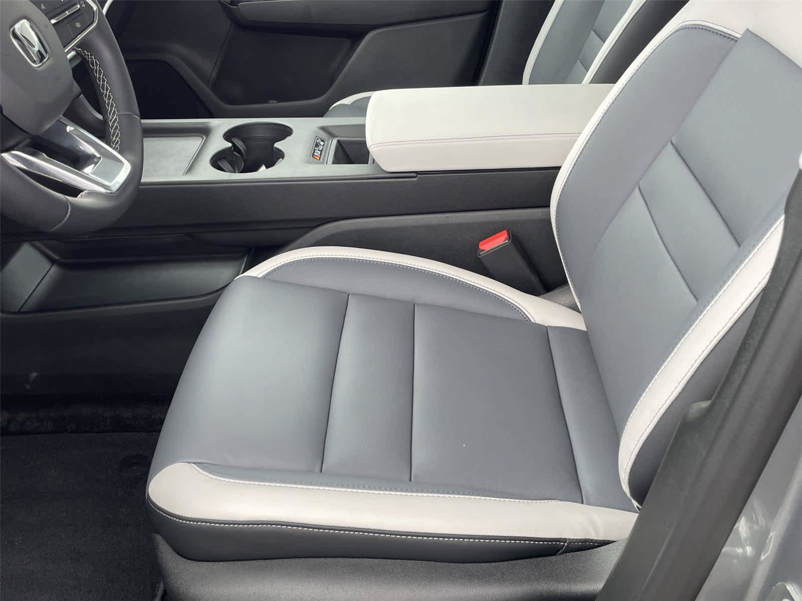 Used 2025 Honda Prologue Touring image 12