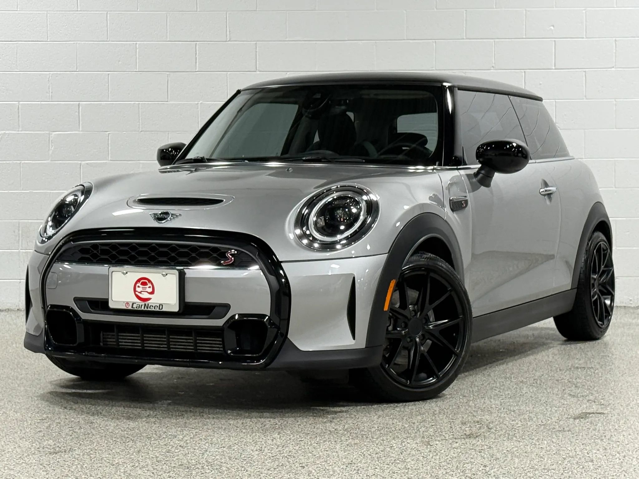 Used 2023 MINI Cooper S FWD image 2