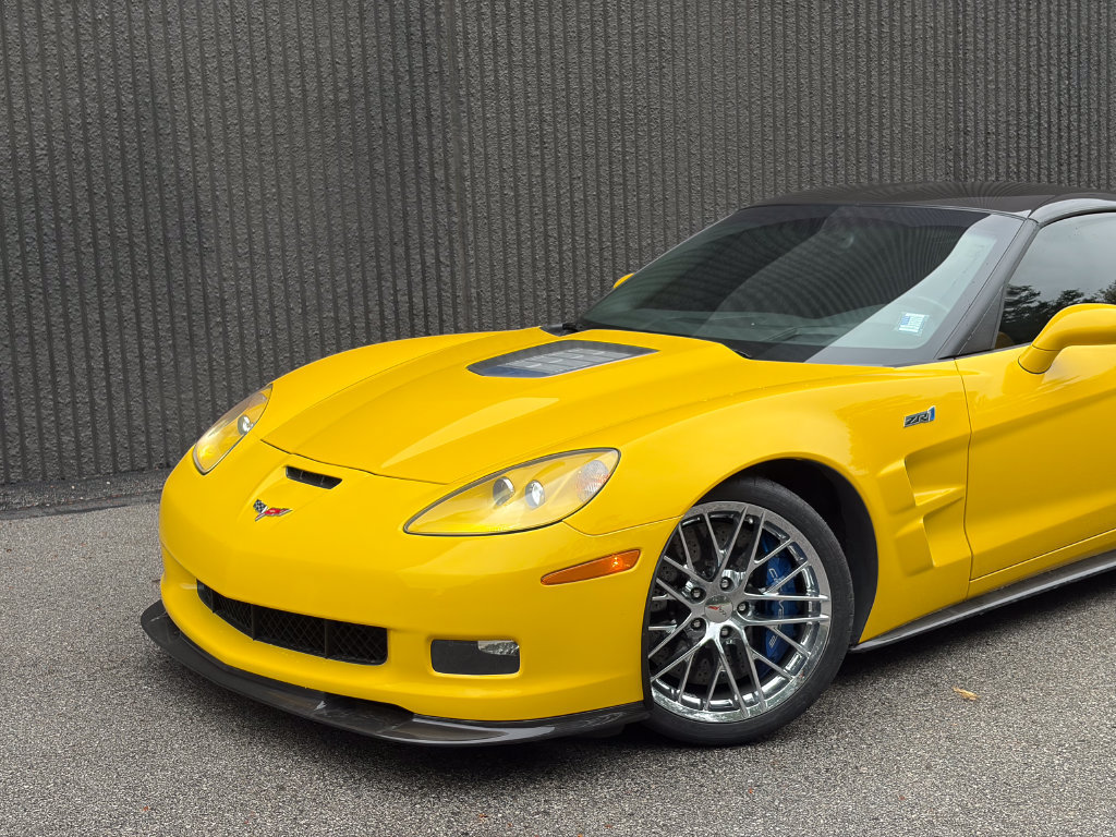 Used 2010 Chevrolet Corvette ZR1 w/ Preferred Equipment Group RWD image 2
