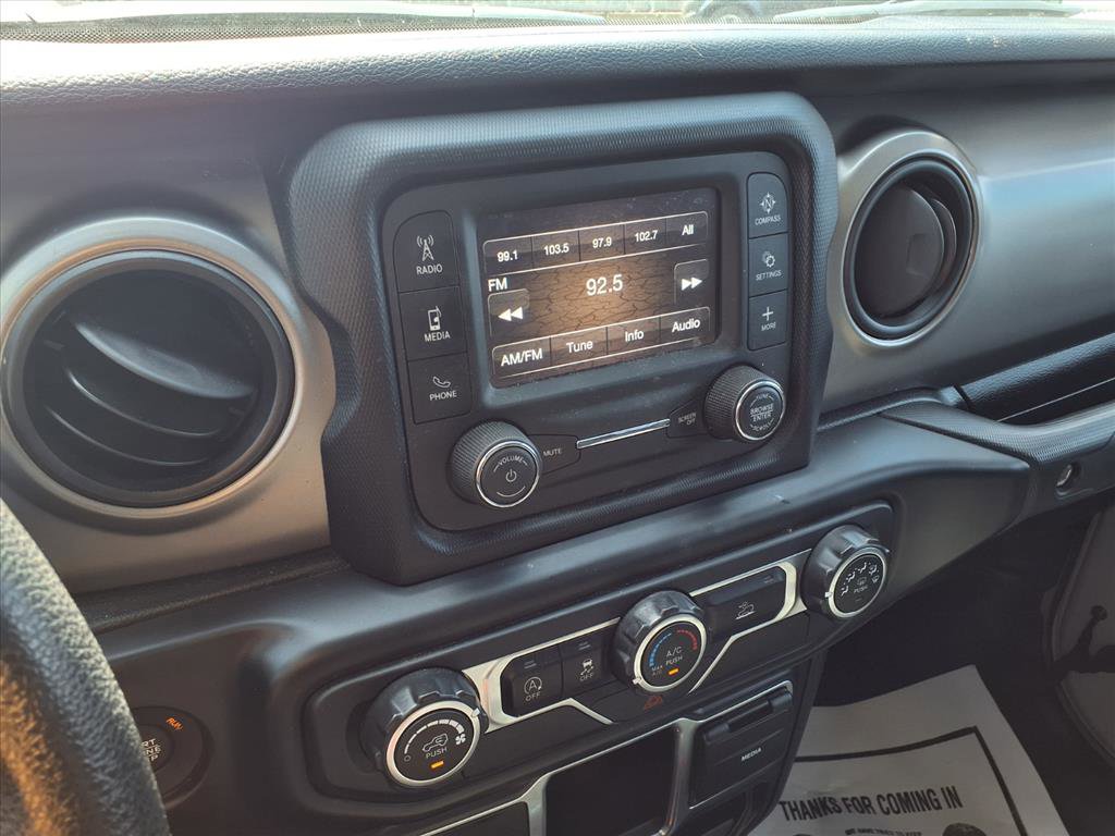 Used 2020 Jeep Gladiator Sport image 11