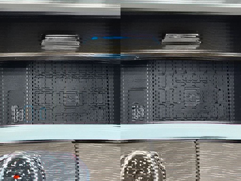 Used 2023 Ford Expedition Limited image 18