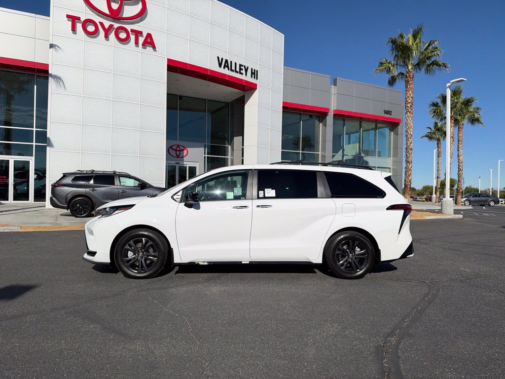 New 2026 Toyota Sienna XSE AWD/4WD image 1
