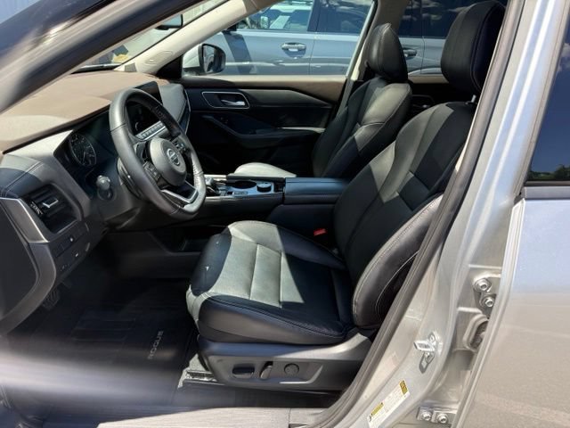 Certified 2021 Nissan Rogue SL w/ Premium Package AWD/4WD image 17