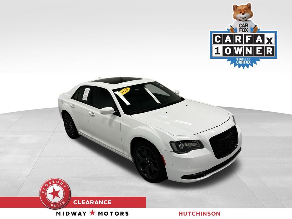 Used 2023 Chrysler 300 S image 1