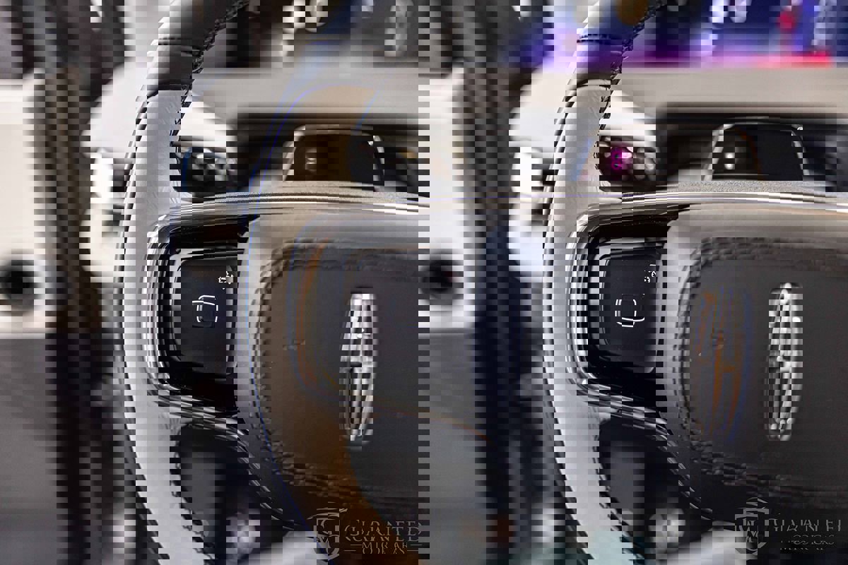 Used 2025 Lincoln Navigator Reserve image 23