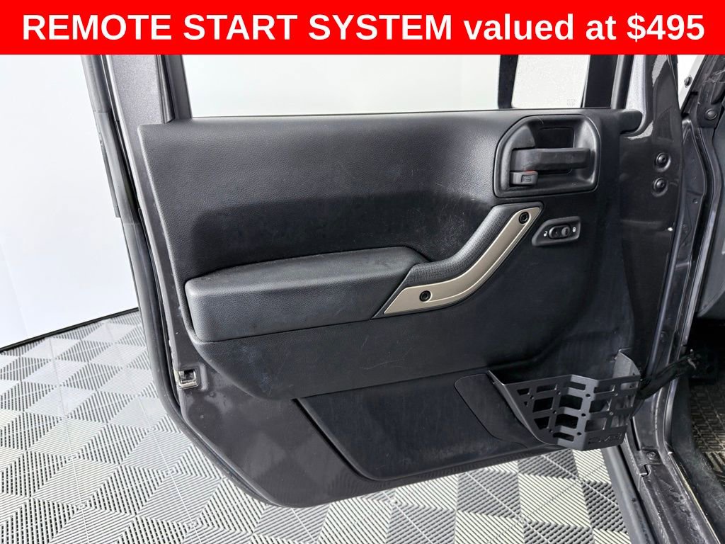 Used 2016 Jeep Wrangler Unlimited Sahara image 9