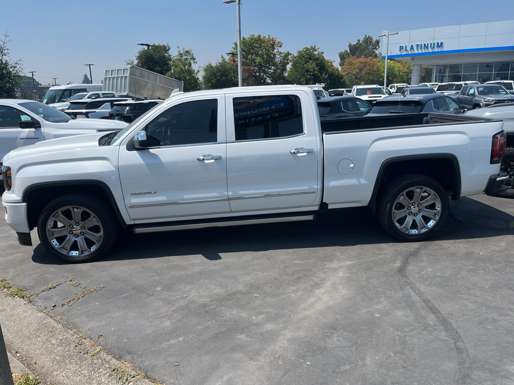 Used 2018 GMC Sierra 1500 Denali w/ Denali Ultimate Package AWD/4WD image 10