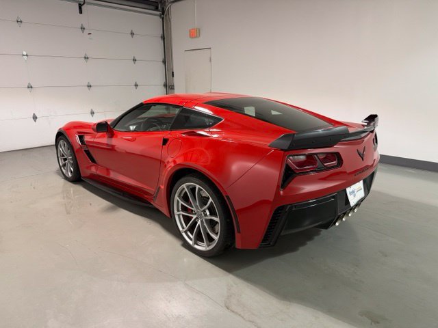 Used 2018 Chevrolet Corvette Grand Sport RWD image 5
