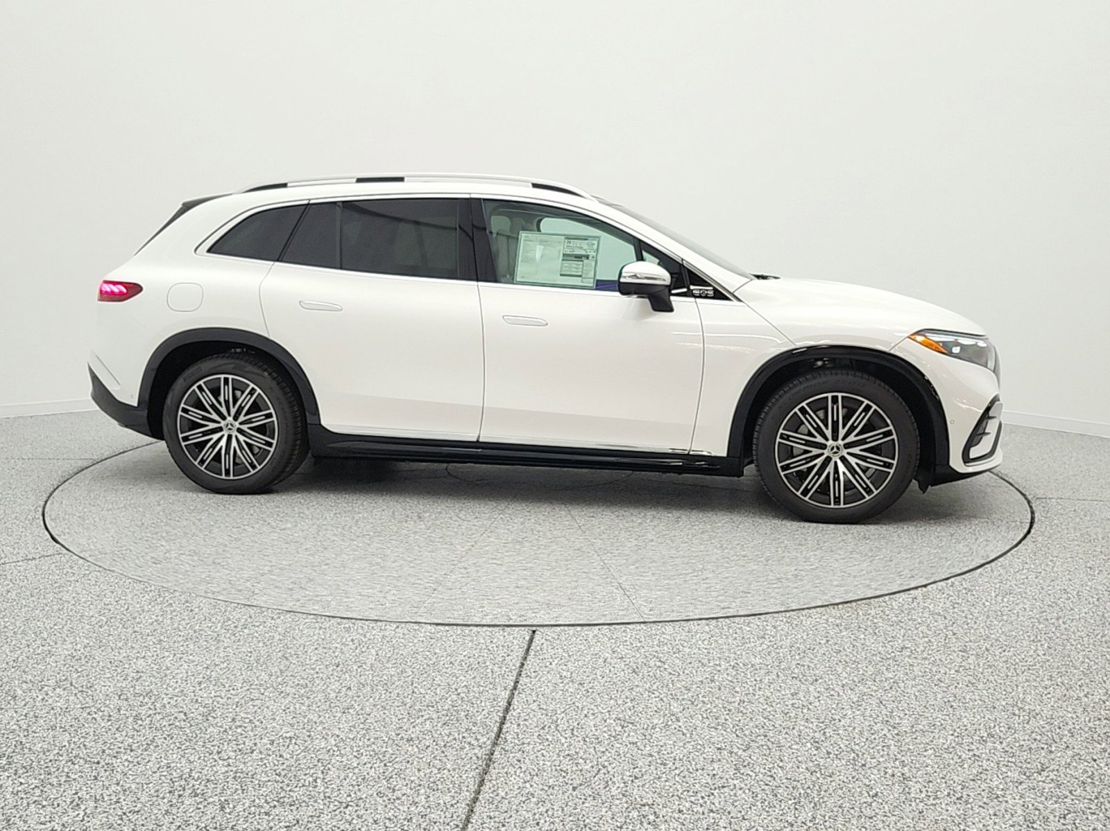 New 2026 Mercedes-Benz EQS 400 4MATIC SUV image 4