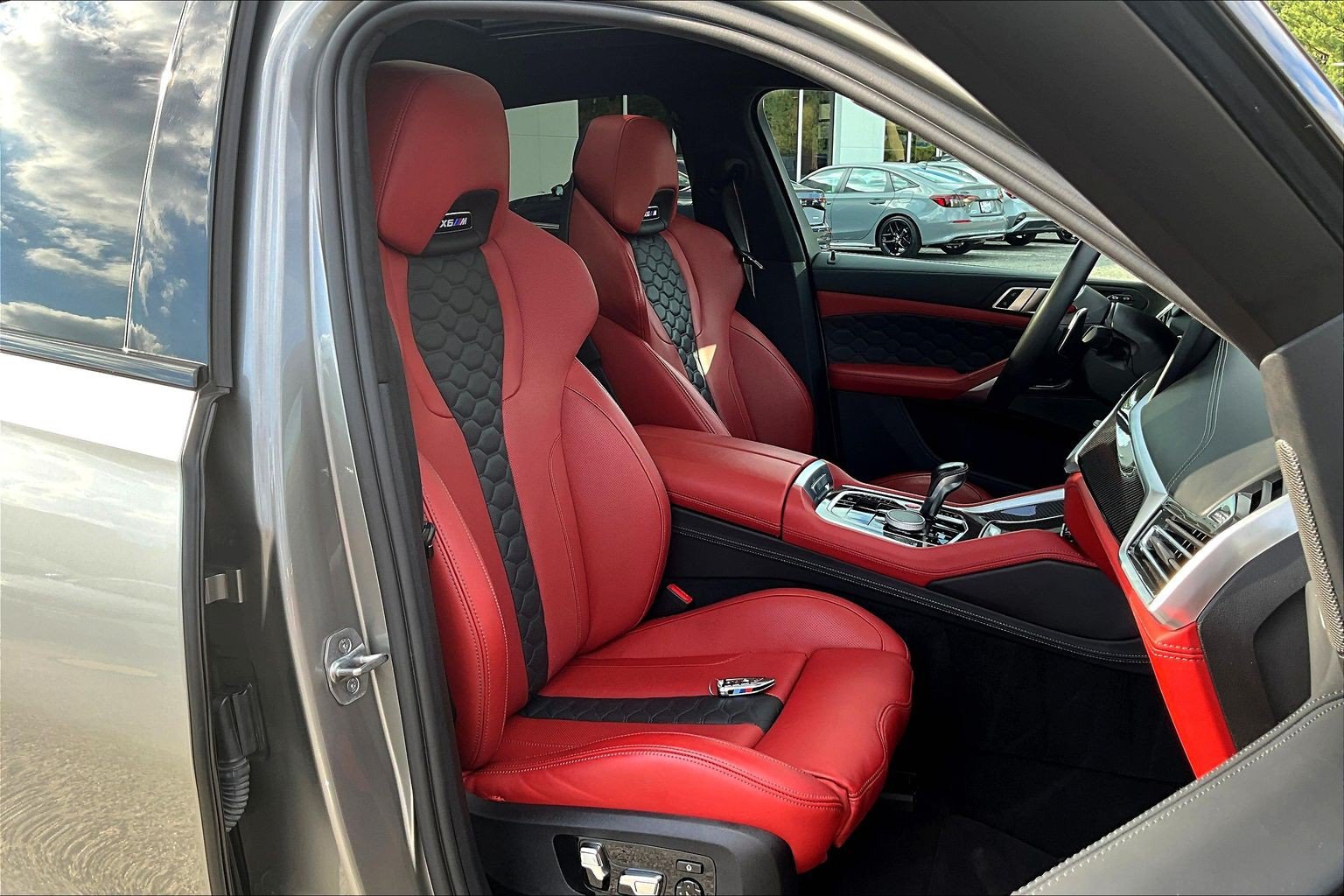 Used 2022 BMW X6 M w/ Competition Package AWD/4WD image 7