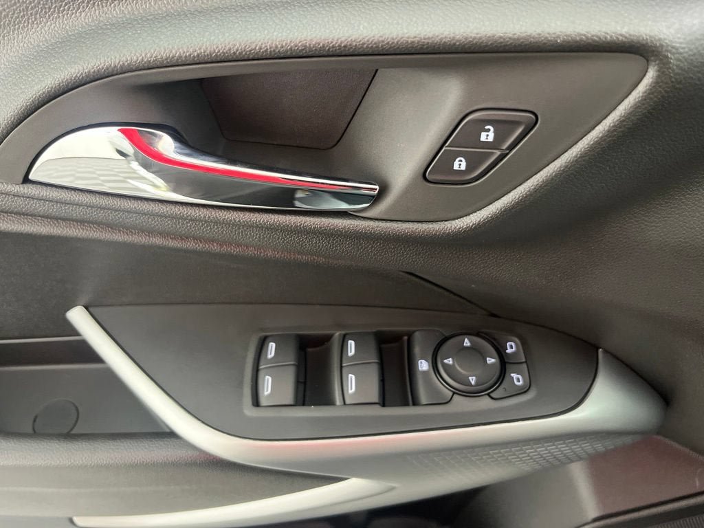 New 2026 Chevrolet Trax LS w/ LS Convenience Package FWD image 15