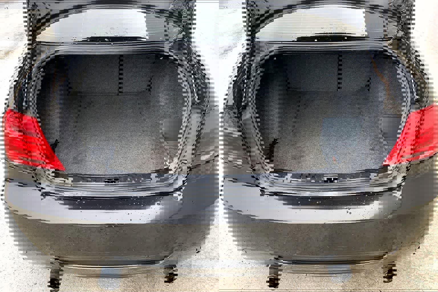 Used 2011 BMW 335i Coupe image 18