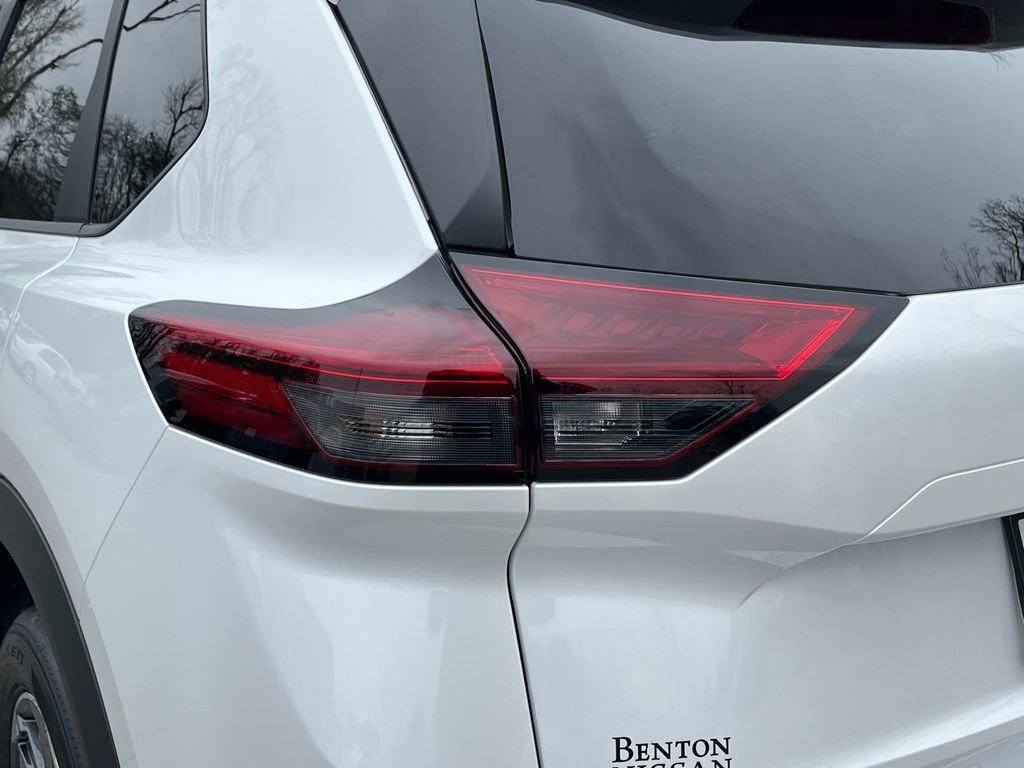 New 2026 Nissan Rogue SV w/ SV Premium Package image 13