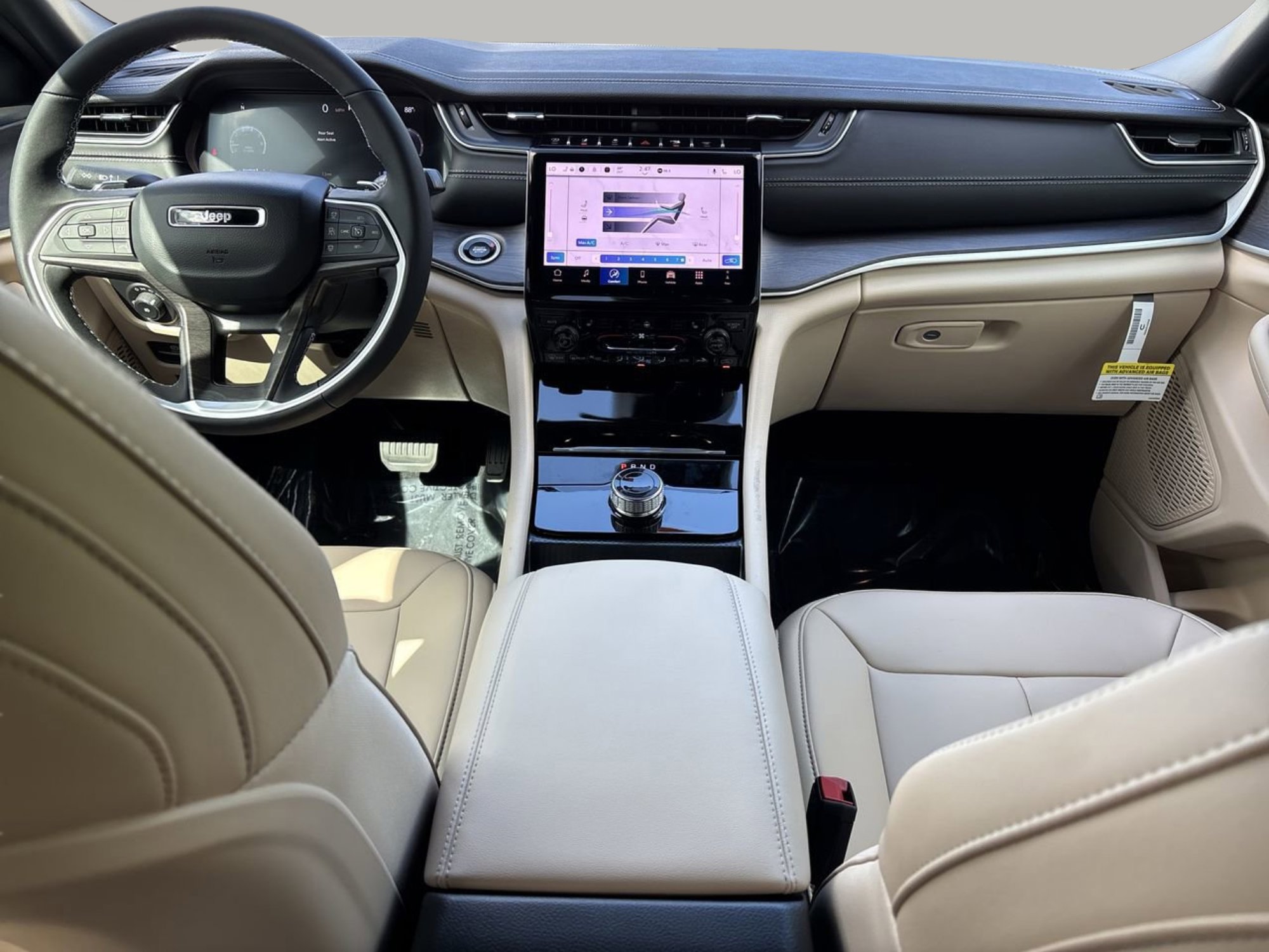 New 2025 Jeep Grand Cherokee Limited image 12