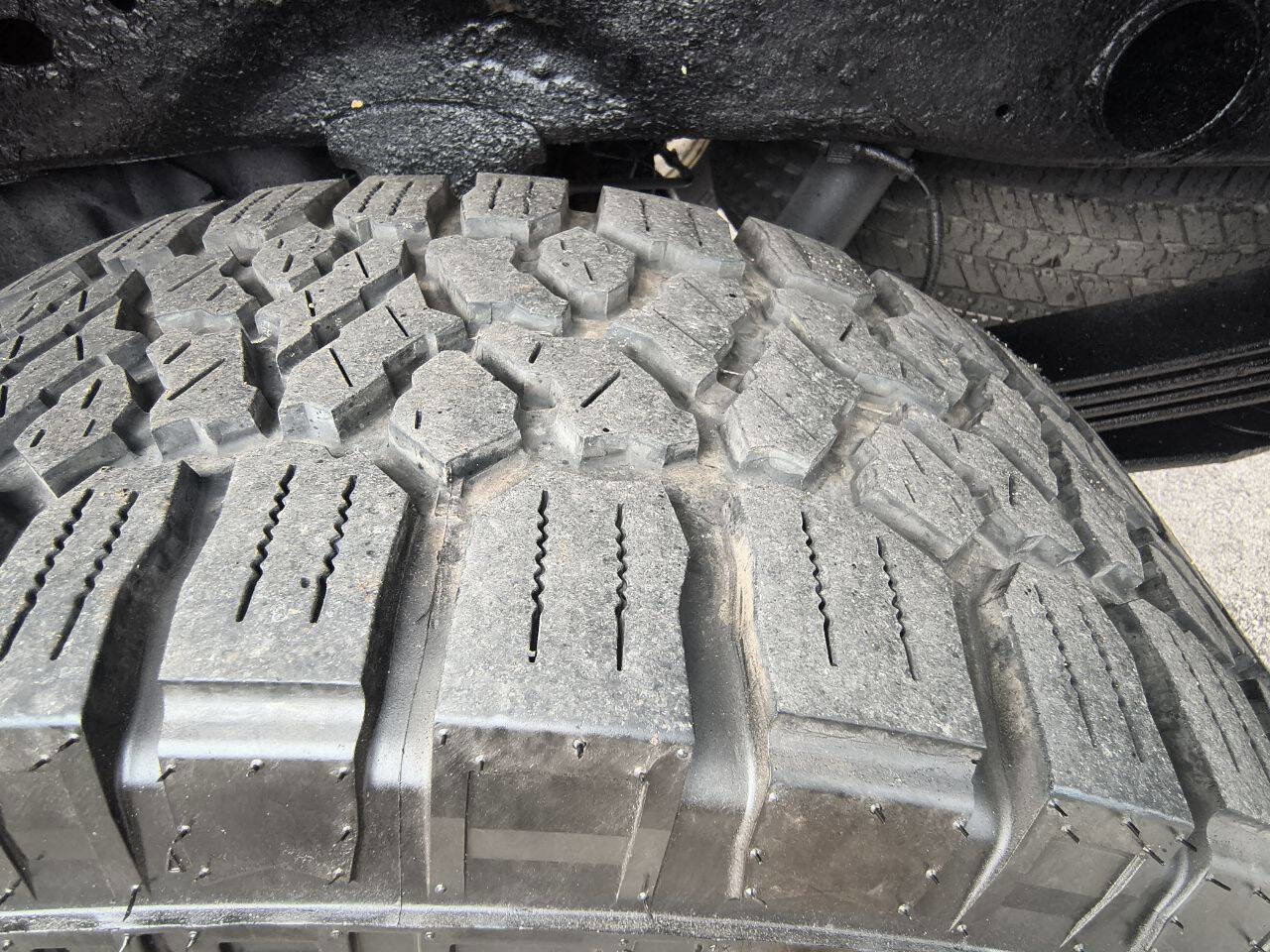 Used 2015 Chevrolet Silverado 2500 High Country w/ Duramax Plus Package image 11