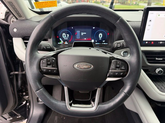 Used 2025 Ford Explorer Platinum w/ Ultimate Package AWD/4WD image 20