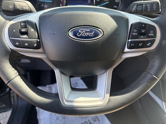 Used 2023 Ford Explorer XLT w/ Equipment Group 202A AWD/4WD image 10