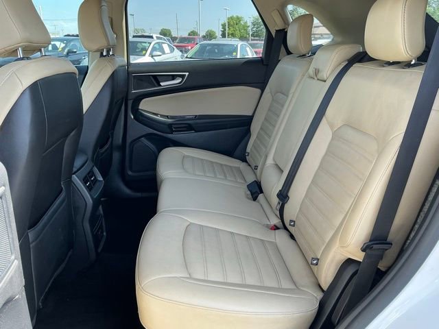 Used 2020 Ford Edge SEL FWD image 17