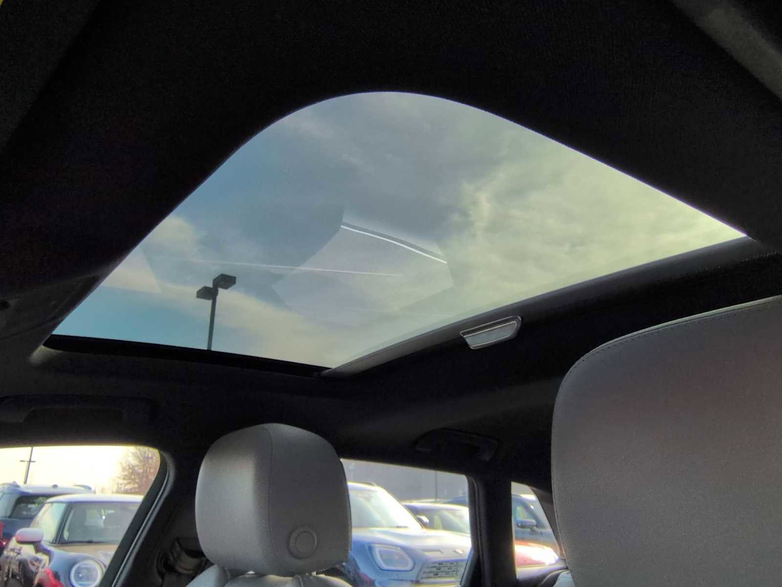 Used 2017 Audi A3 e-tron Premium Plus w/ Technology Package image 20