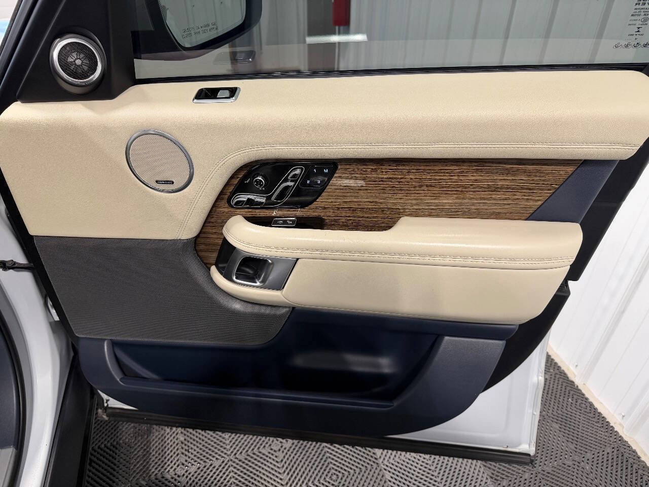 Used 2019 Land Rover Range Rover Supercharged image 28