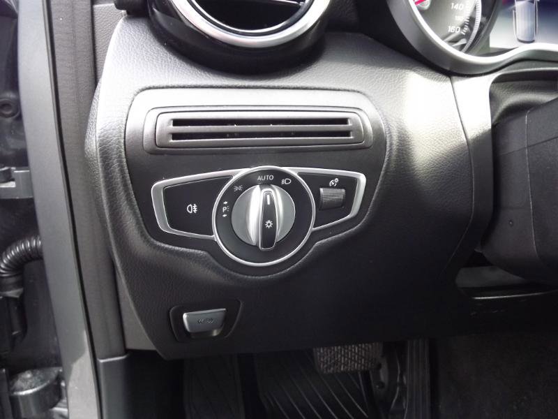 Used 2019 Mercedes-Benz GLC 300 4MATIC image 14