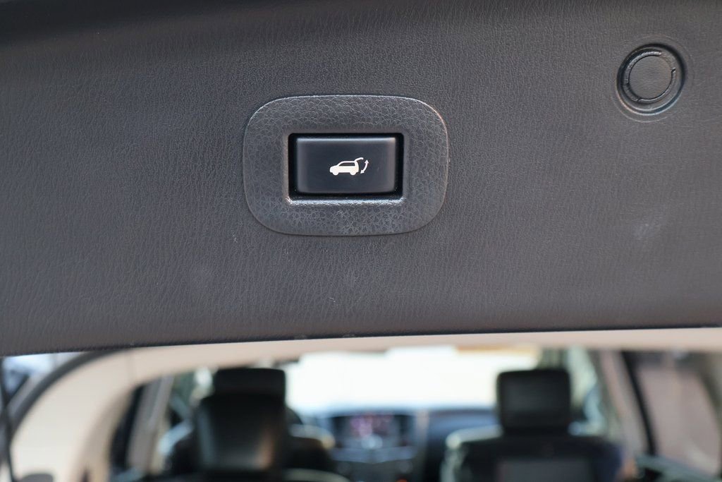 Used 2020 Nissan Armada Platinum w/ Captain's Chairs Package image 12