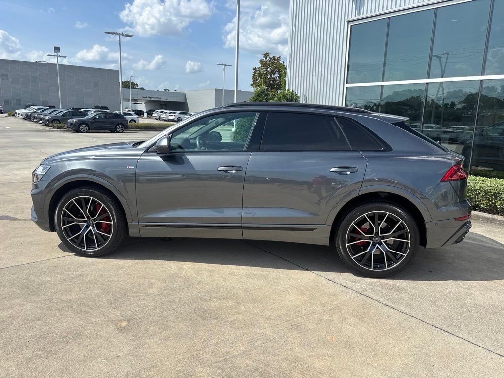 Used 2023 Audi Q8 Prestige w/ Prestige Package AWD/4WD image 9