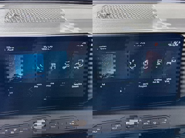 New 2025 Kia K4 LXS image 14