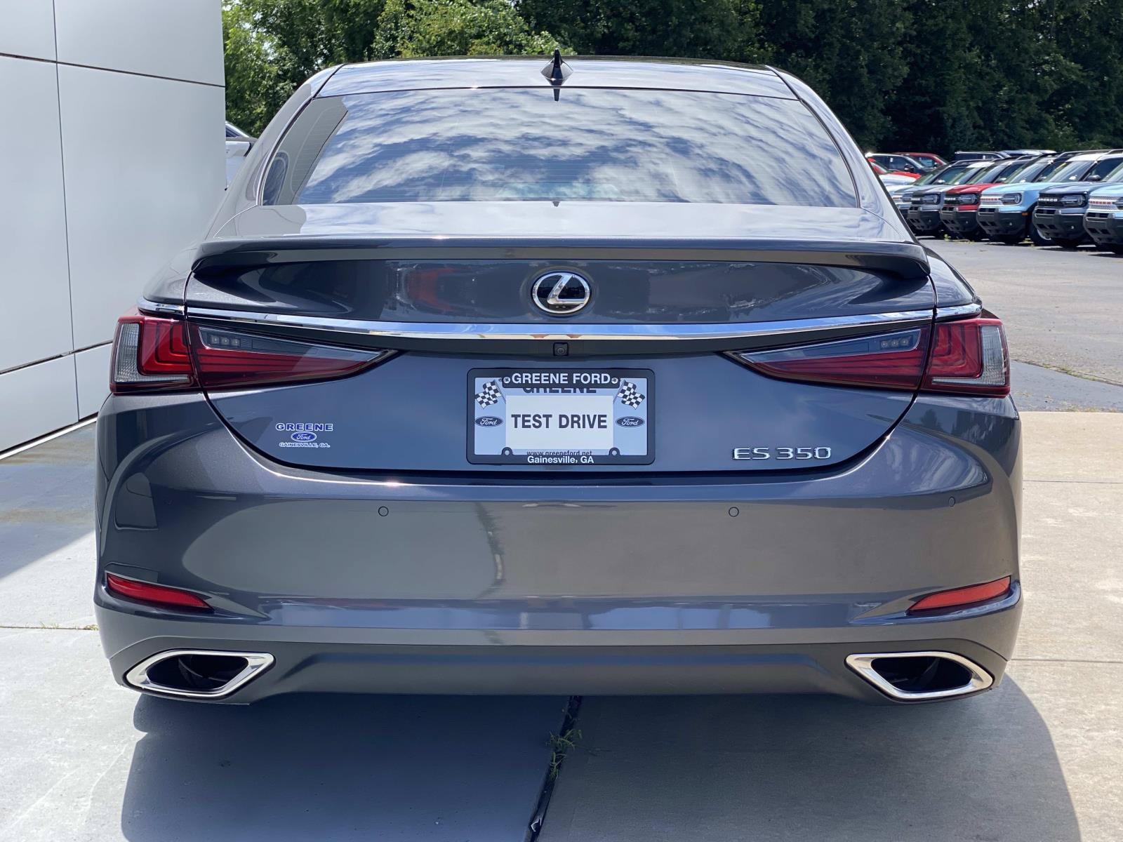 Used 2022 Lexus ES 350 Ultra Luxury w/ Accessory Package 2 FWD image 5