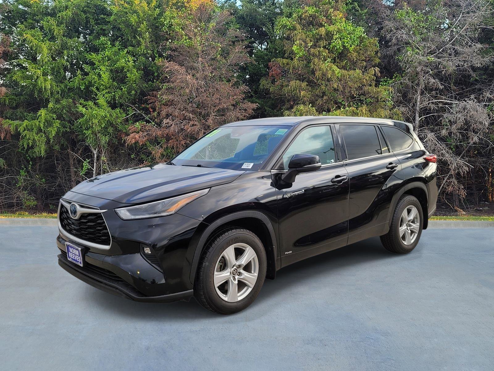 Used 2021 Toyota Highlander LE