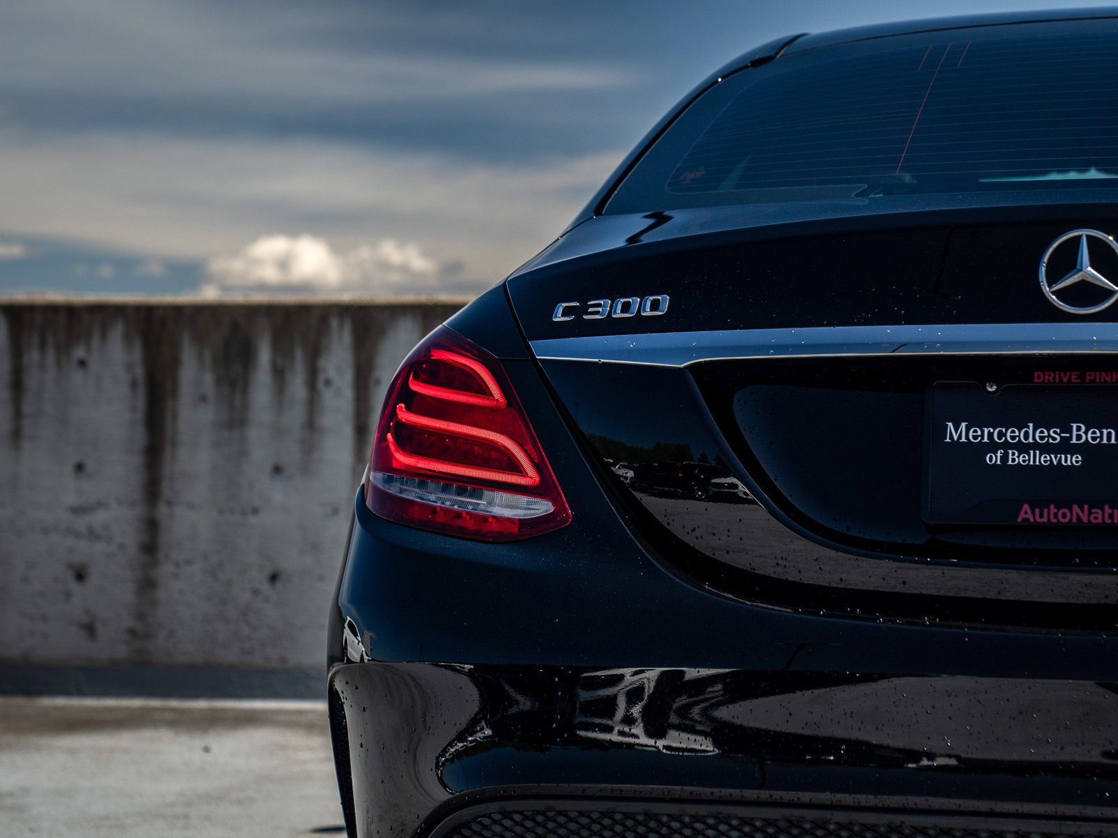 Used 2015 Mercedes-Benz C 300 4MATIC Sedan image 9