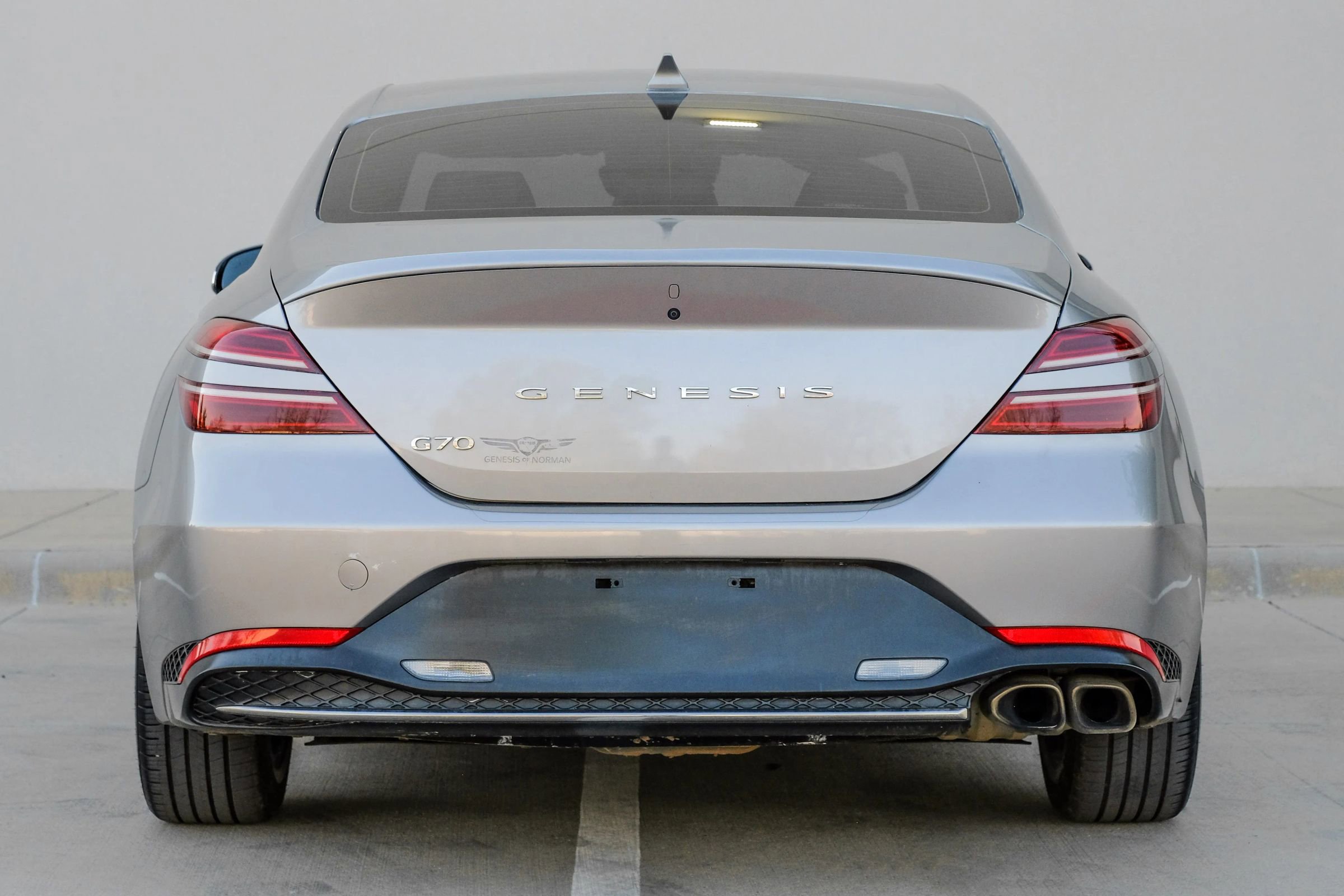 Used 2022 Genesis G70 2.0T image 8