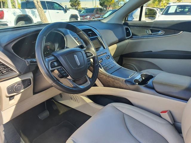 Used 2019 Lincoln Nautilus Select image 15