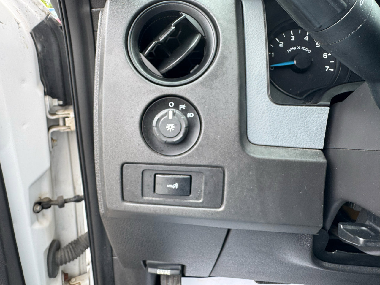 Used 2013 Ford F150 XLT w/ Luxury Equipment Group image 25