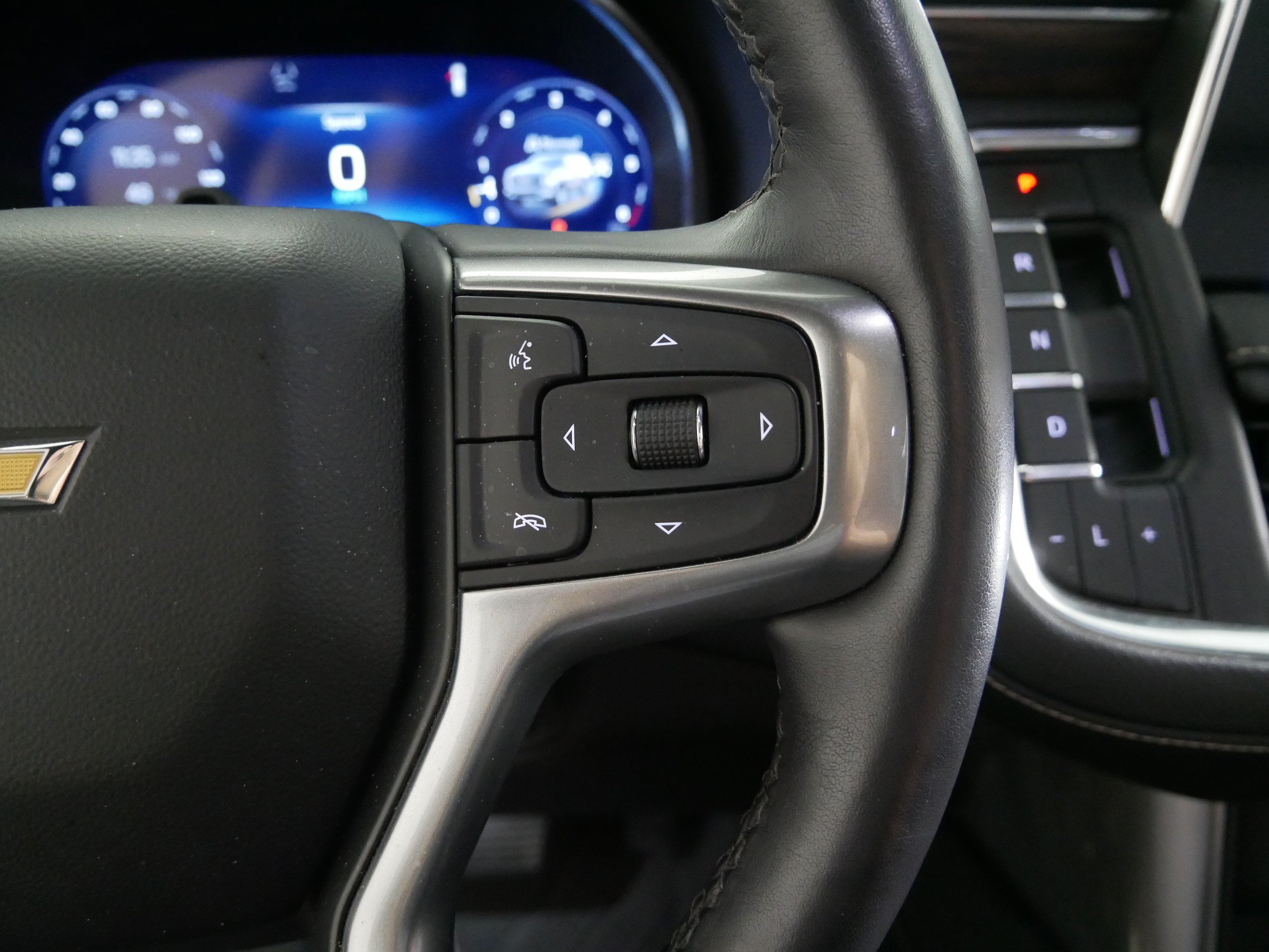 Used 2023 Chevrolet Tahoe Premier w/ Advanced Technology Package AWD/4WD image 28