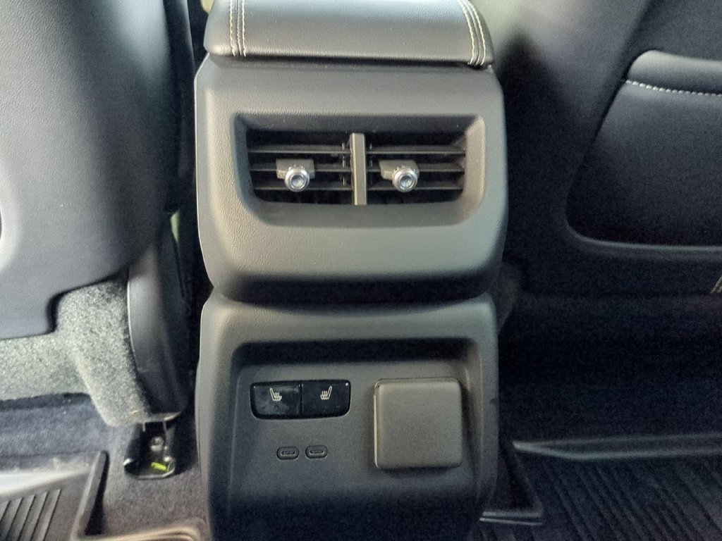 Certified 2026 Cadillac Optiq Sport 2 w/ LPO, Floor Liner Package RWD image 31
