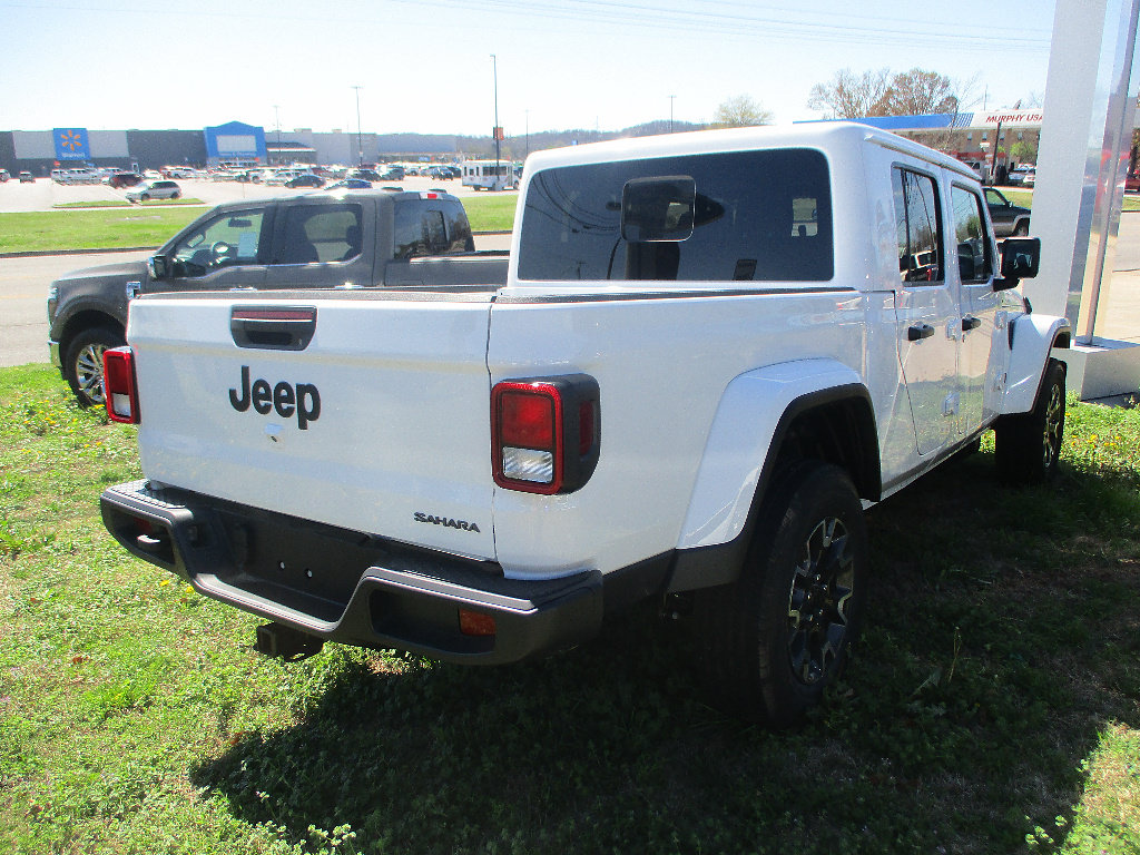 New 2026 Jeep Gladiator Sport AWD/4WD image 17