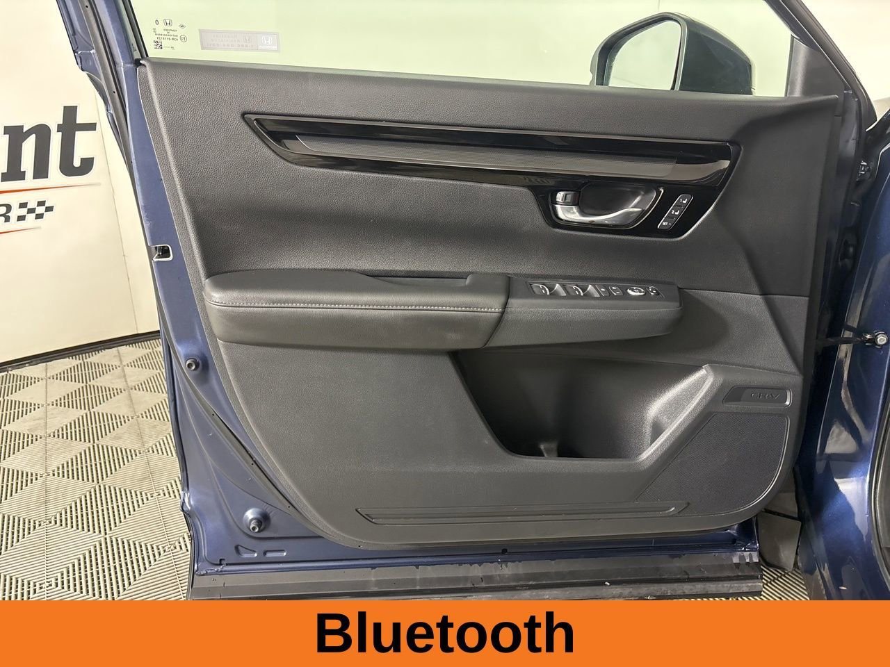 Used 2025 Honda CR-V EX-L image 9