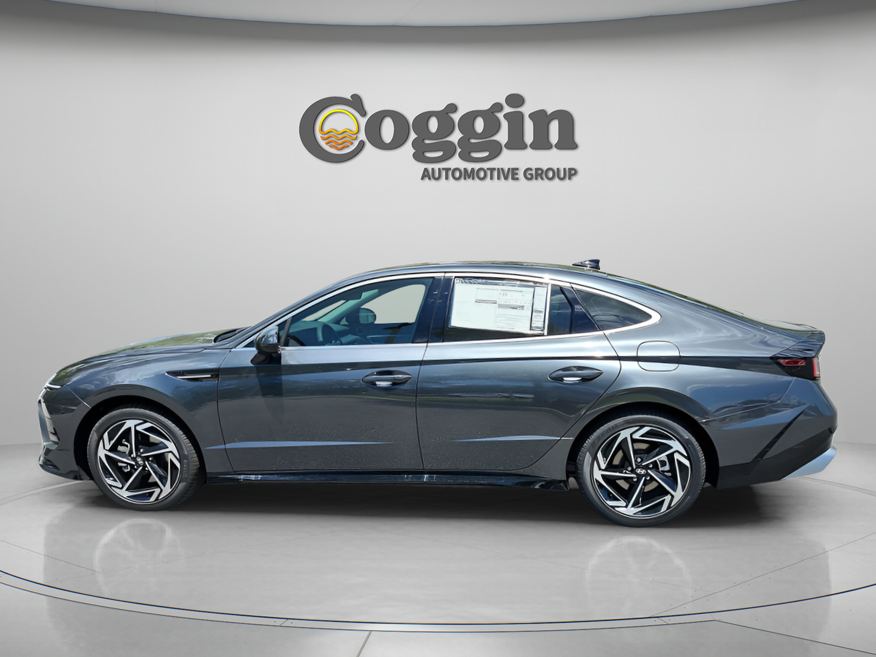 New 2026 Hyundai Sonata SEL FWD image 2