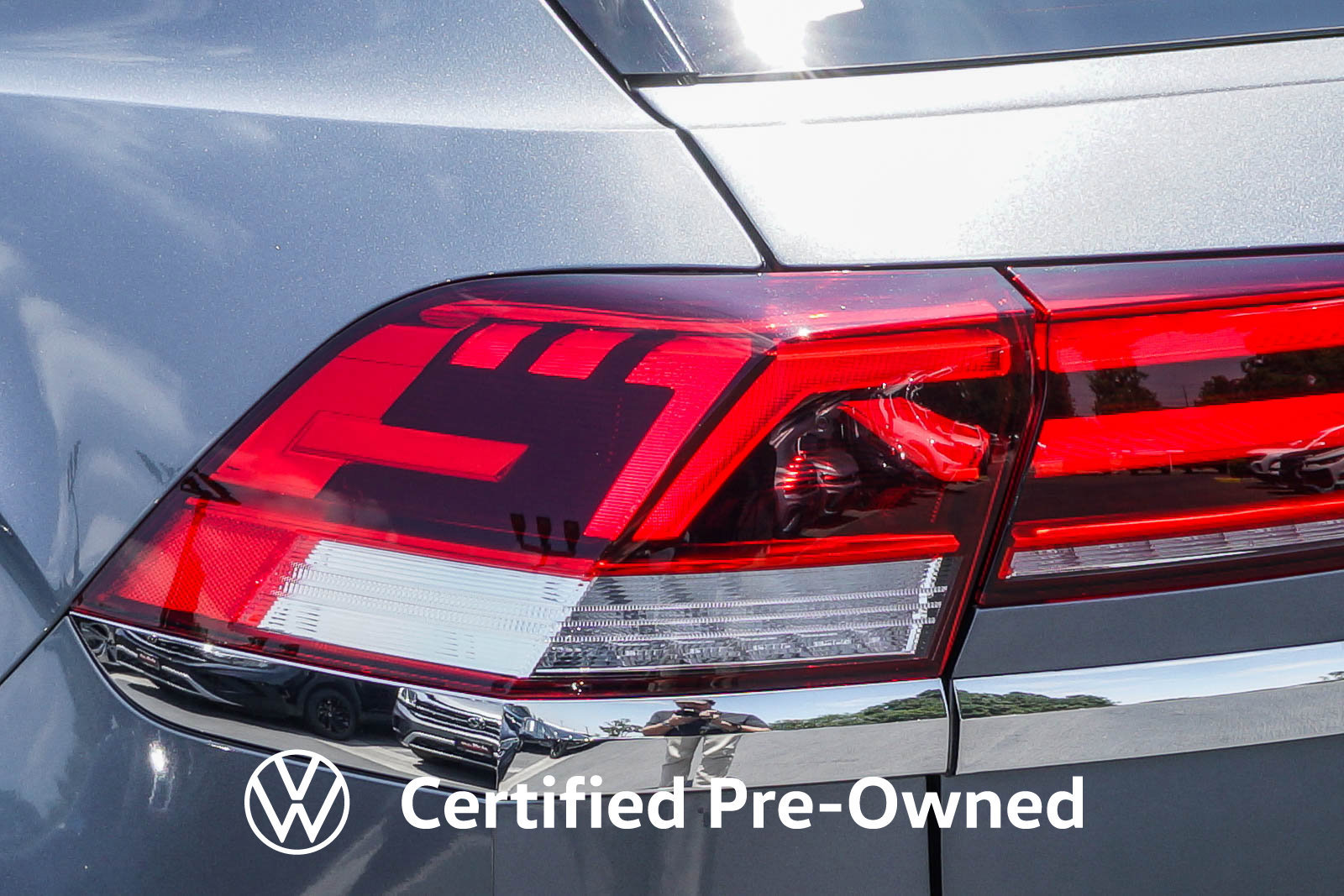 Certified 2023 Volkswagen Atlas Cross Sport SE FWD image 10