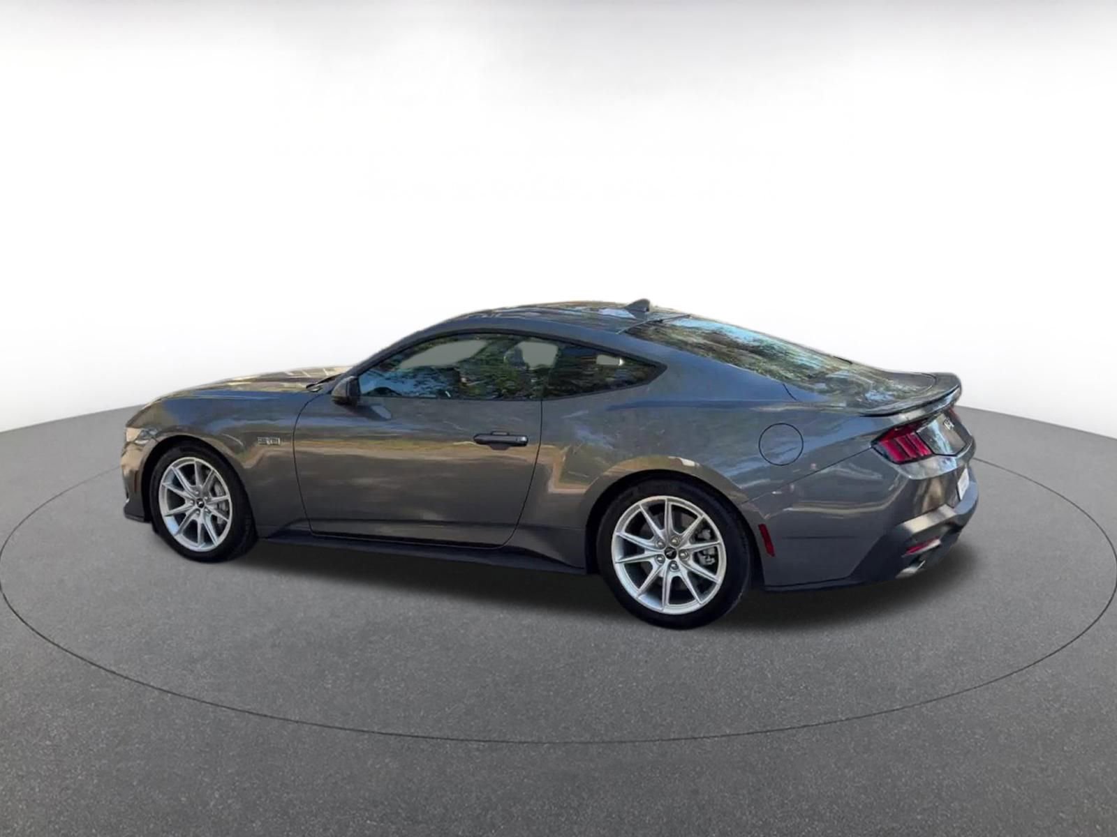 Used 2025 Ford Mustang GT Premium image 10