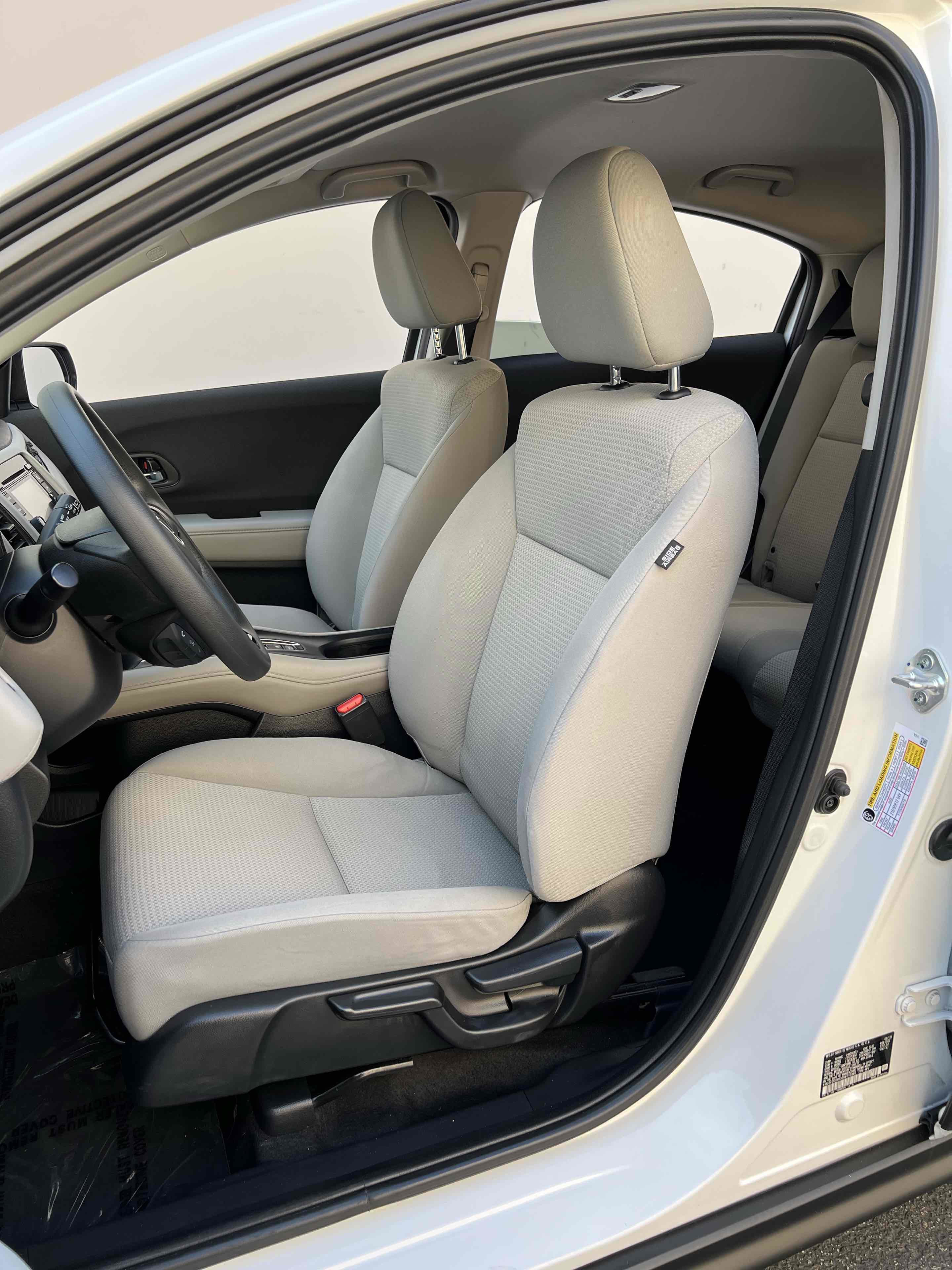 Used 2022 Honda HR-V LX image 28