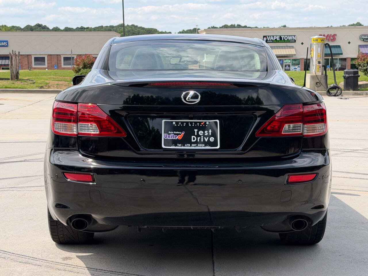 Used 2011 Lexus IS 250C w/ Luxury Pkg RWD image 17