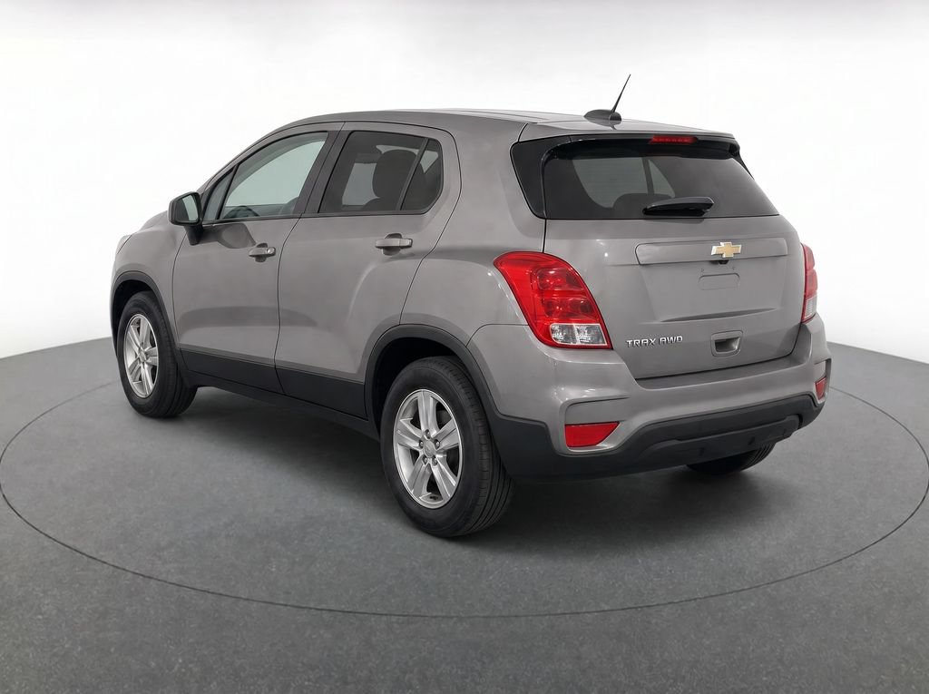 Used 2022 Chevrolet Trax LS w/ Tint and Cruise Package AWD/4WD image 3