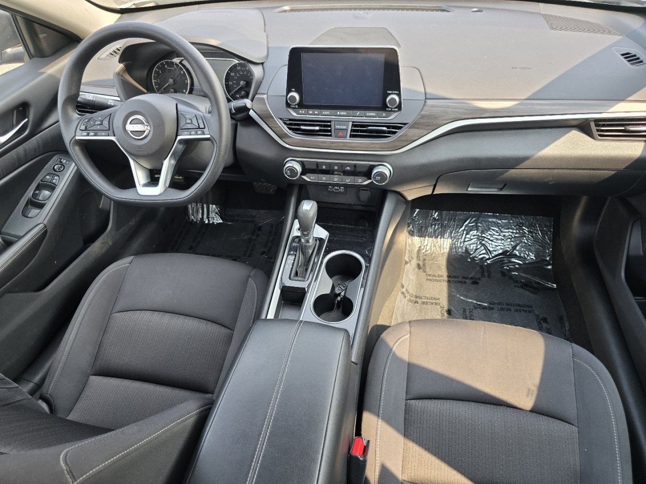 Used 2024 Nissan Altima 2.5 SV FWD image 24
