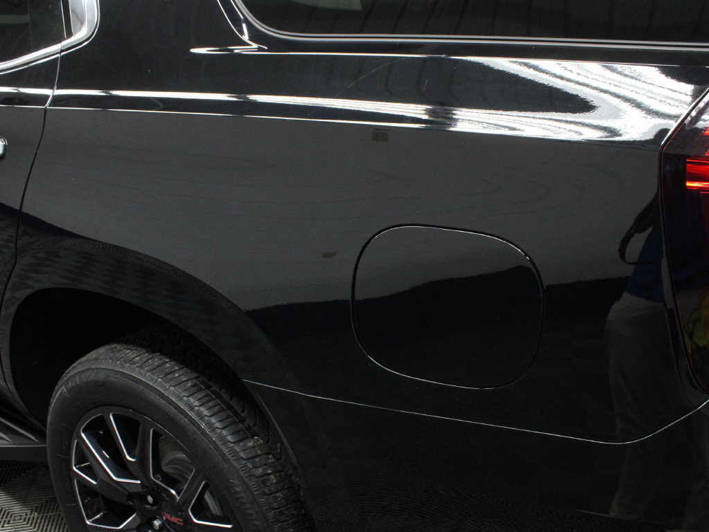 Used 2023 GMC Yukon Denali w/ LPO, Floor Liner Package AWD/4WD image 50