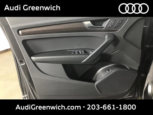 Used 2023 Audi Q5 2.0T Premium w/ Convenience Package AWD/4WD image 11
