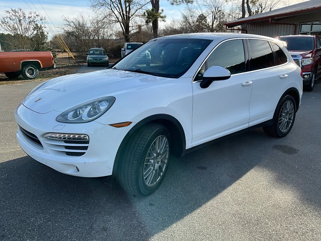 Used 2013 Porsche Cayenne 6-Speed Manual image 8