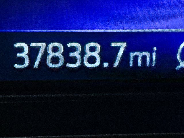 Used 2021 Ford Explorer XLT image 33